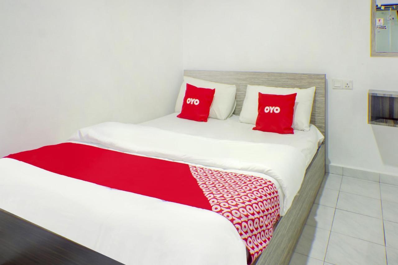 Oyo 90028 Ragula Hotel Johor Bahru Exteriör bild